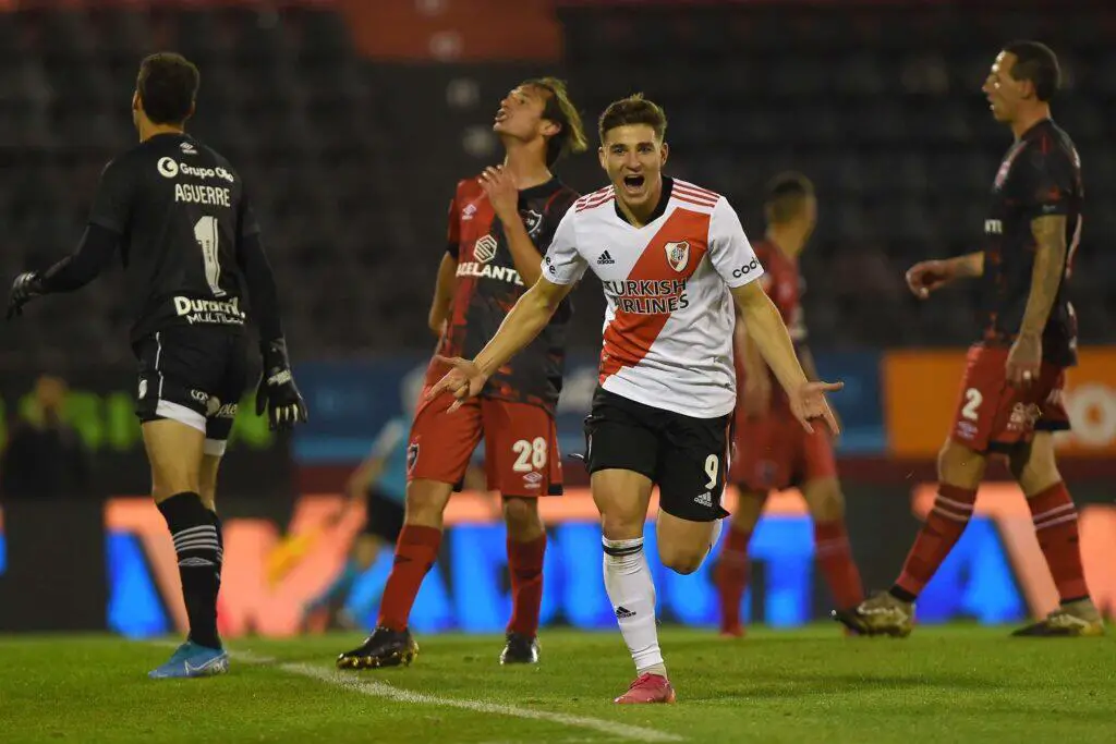 River Newell's Julián Álvarez